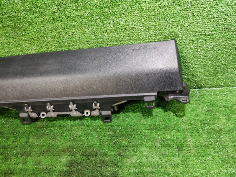 Подушка безопасности нижняя Toyota Land Cruiser 2008 200