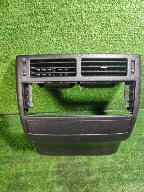 Панель блока климата Toyota Land Cruiser 2008 200