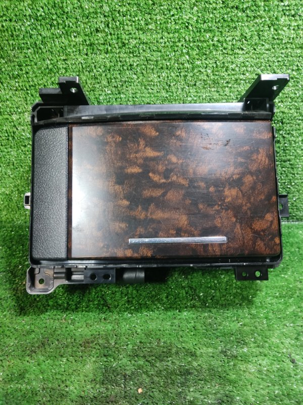 Подстаканник Toyota Land Cruiser 2008 200
