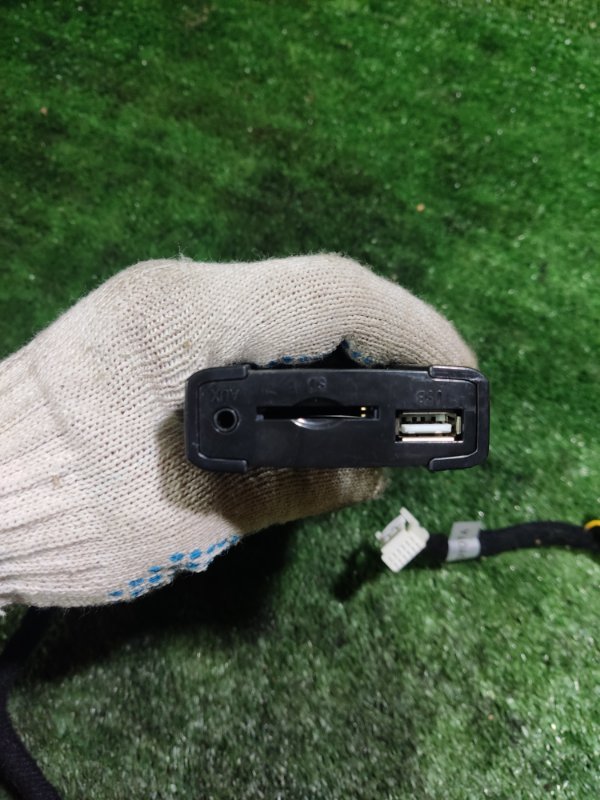 Адаптер USB Toyota Land Cruiser 2008 200
