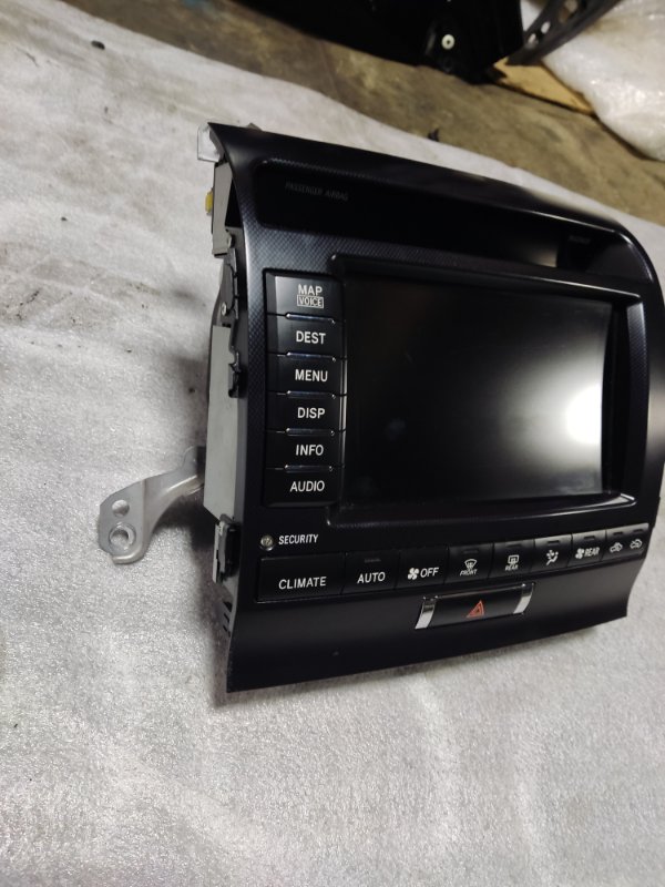 Монитор Toyota Land Cruiser 2008 200