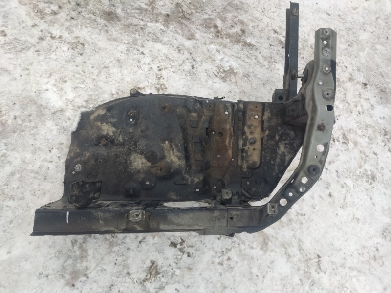 Кузовной брызговик Toyota Land Cruiser 2008 200