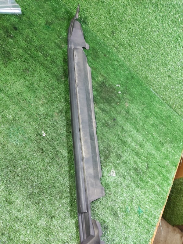 Накладка на крыло Toyota Land Cruiser 2008 200
