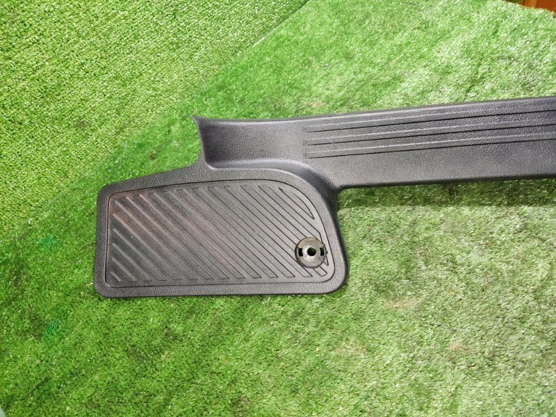 Накладка порога Toyota Land Cruiser 2008 200