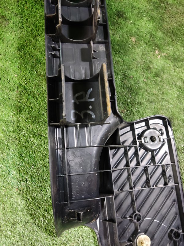Накладка порога Toyota Land Cruiser 2008 200