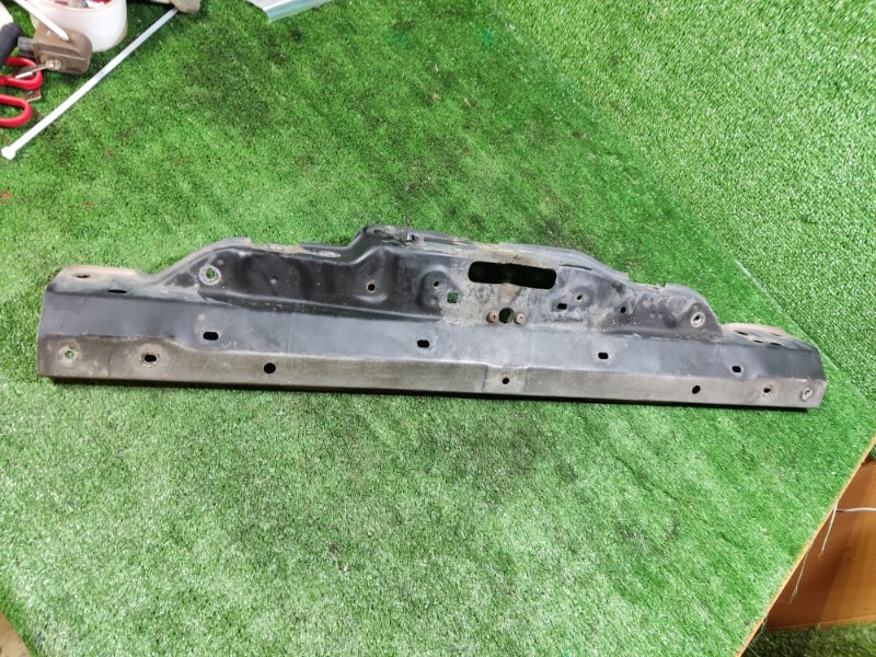 Панель передняя Toyota Land Cruiser 2008 200