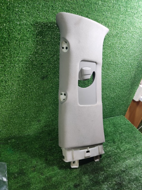 Накладка стойки Toyota Land Cruiser 2008 200