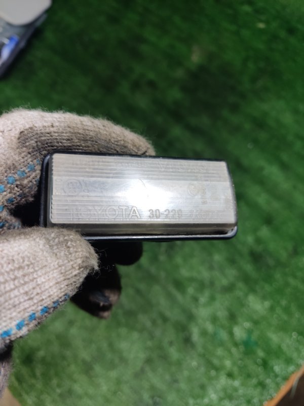 Подсветка номера Toyota Land Cruiser 2008 200