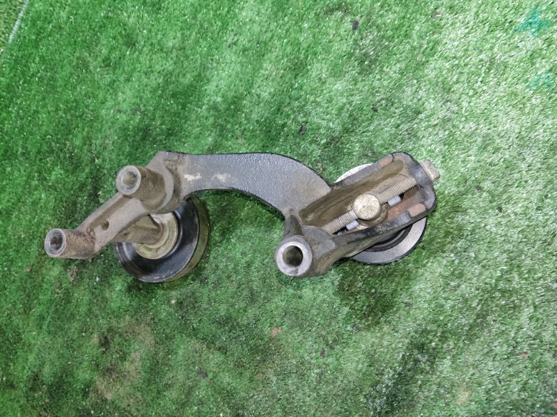 Кронштейн Toyota Land Cruiser 2008 200