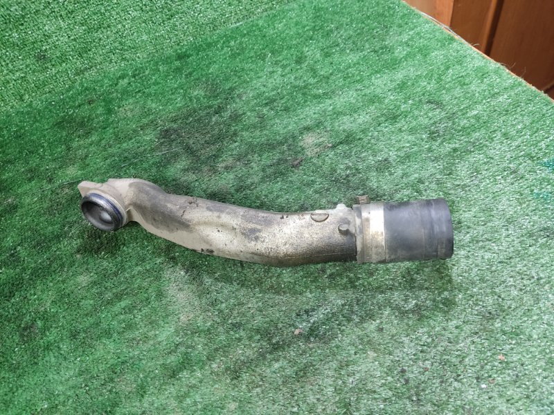 Патрубок интеркулера Toyota Land Cruiser 2008 200