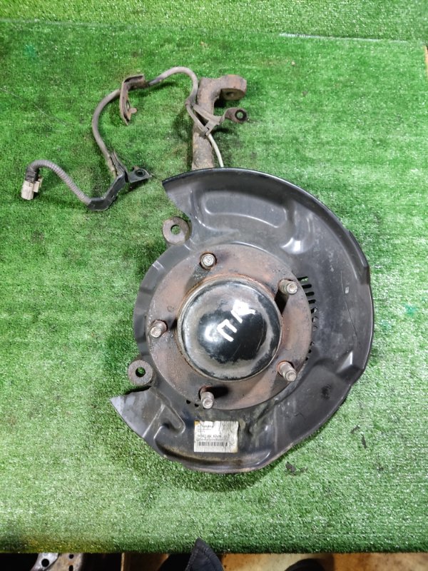Кулак поворотный Toyota Land Cruiser 2008 200