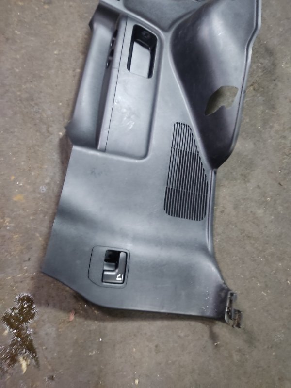 Обшивка багажника Toyota Land Cruiser 2008 200