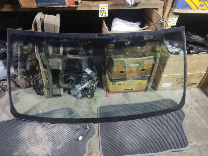 Лобовое стекло Toyota Land Cruiser 2008 200
