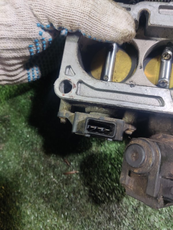 Дроссельная заслонка kia Clarus