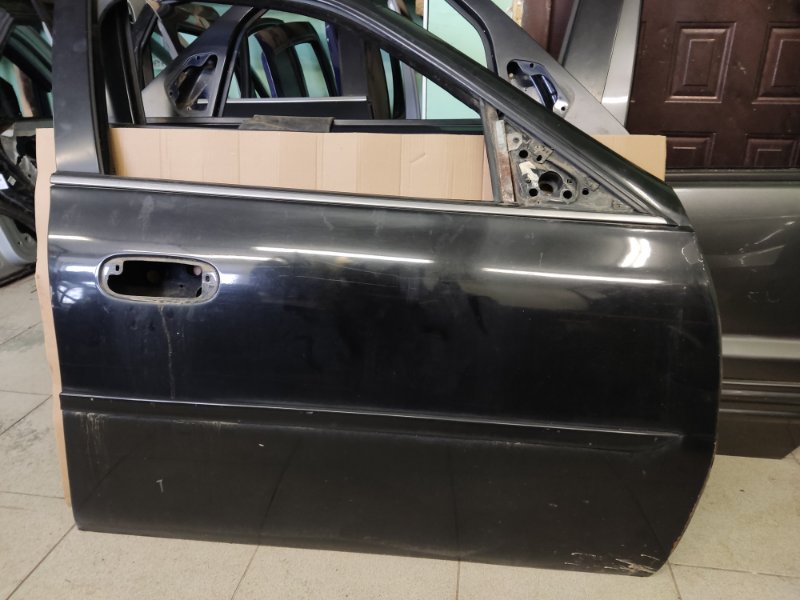 Дверь передняя правая Cadillac DeVille 2000 EL12