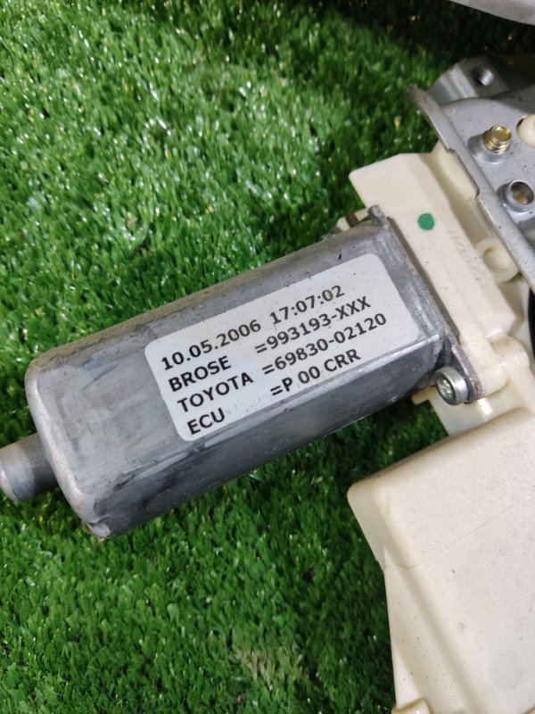 Стеклоподъемник Toyota Corolla E120