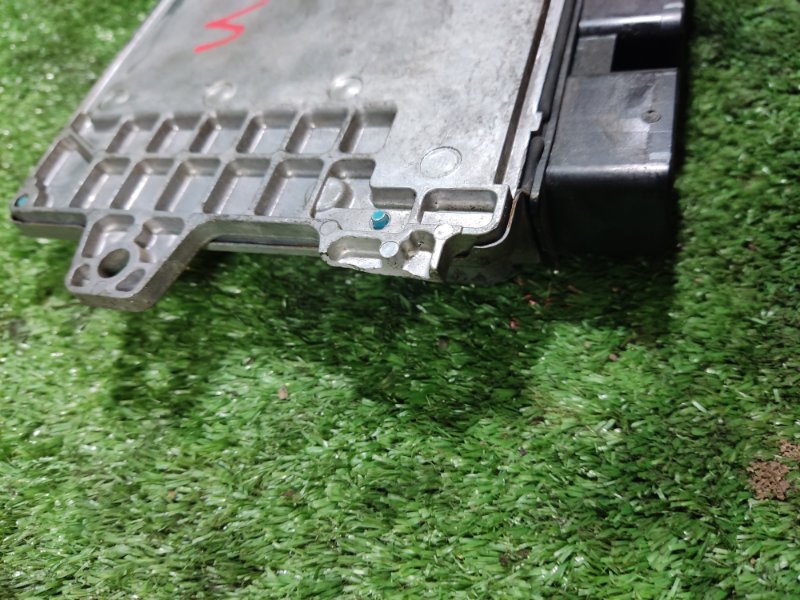 Блок управления двигателем Nissan Bluebird Sylphy