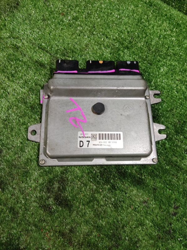 Блок управления двигателем Nissan Bluebird Sylphy