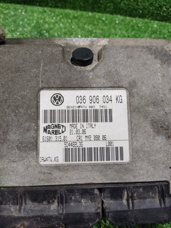 Блок управления двигателем Volkswagen Polo 2006 4
