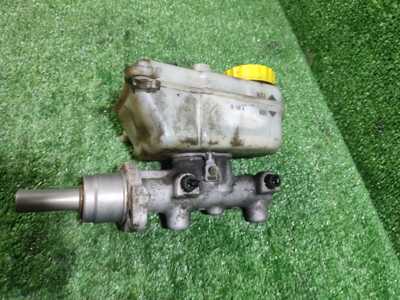 Главный тормозной цилиндр Volkswagen Polo 2006 4