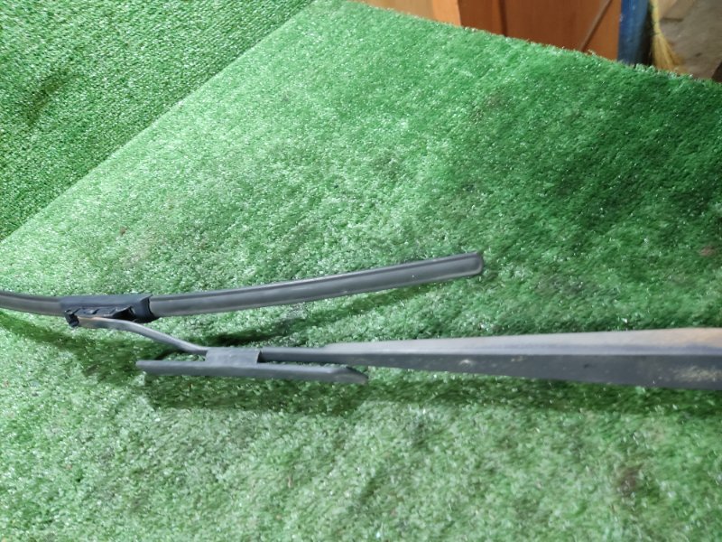Поводок дворников Mazda Premacy 2000 CP