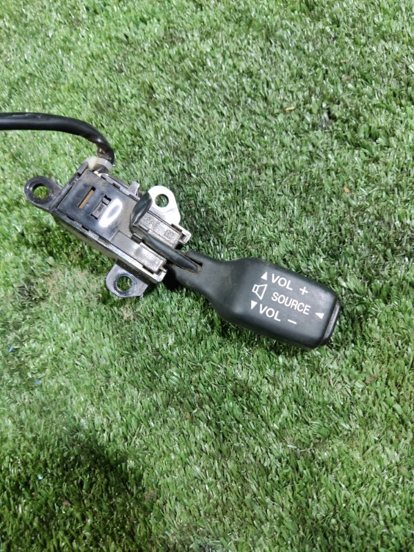 Блок управления магнитолой Mazda Premacy 2000 CP