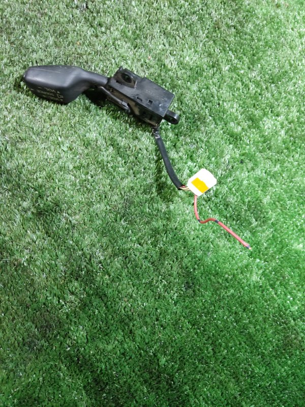 Блок управления магнитолой Mazda Premacy 2000 CP