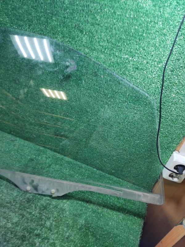 Стекло двери Mazda Premacy 2000 CP
