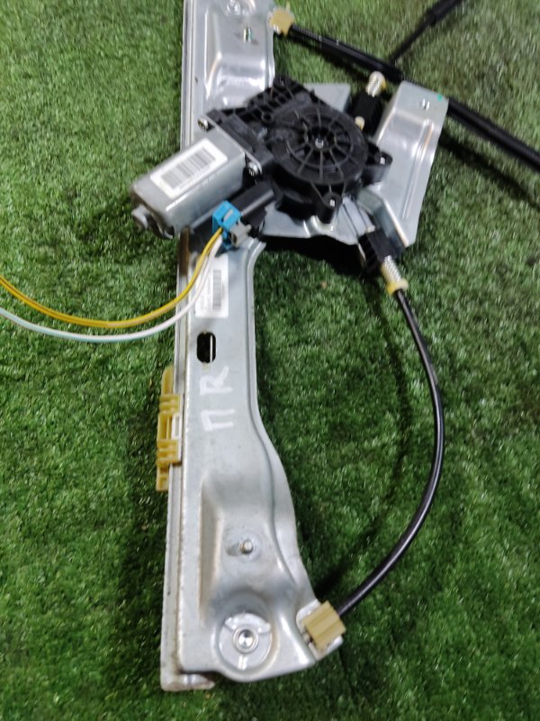 Стеклоподъемник Geely Emgrand 2019 7