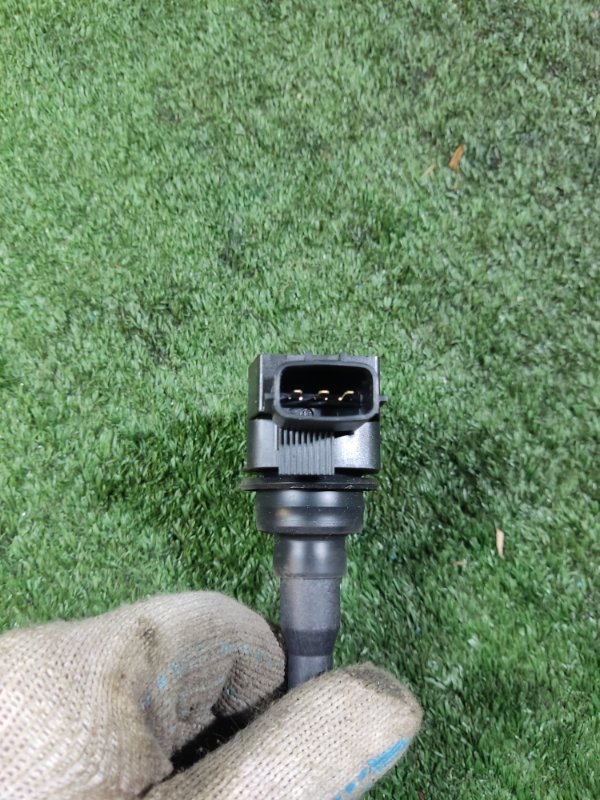 Катушка зажигания Nissan Tiida C11