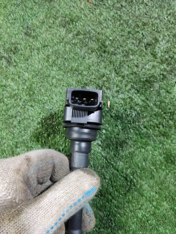 Катушка зажигания Nissan Tiida C11