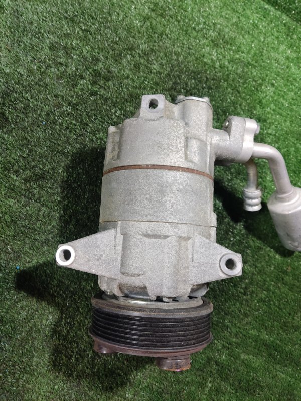 Компрессор кондиционера Nissan Qashqai J10