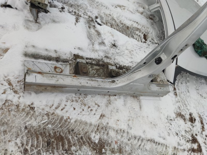 Порог со стойкой Nissan Almera 2013 G15