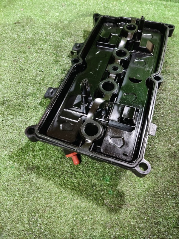 Клапанная крышка Nissan Sylphy TB17