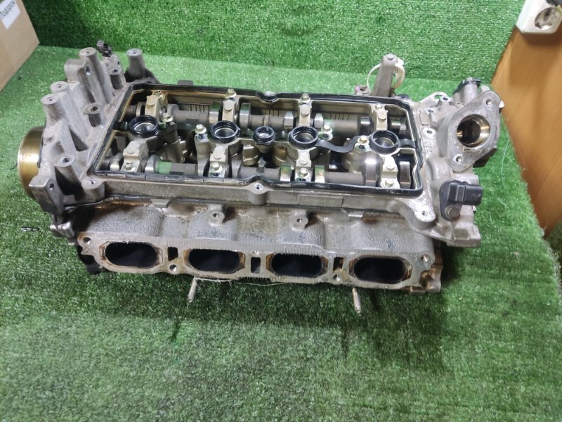 Головка блока цилиндров Nissan Serena C26