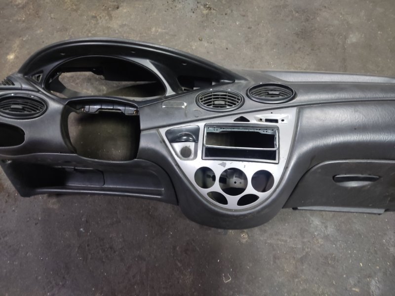 Торпеда Ford Focus 2005 1