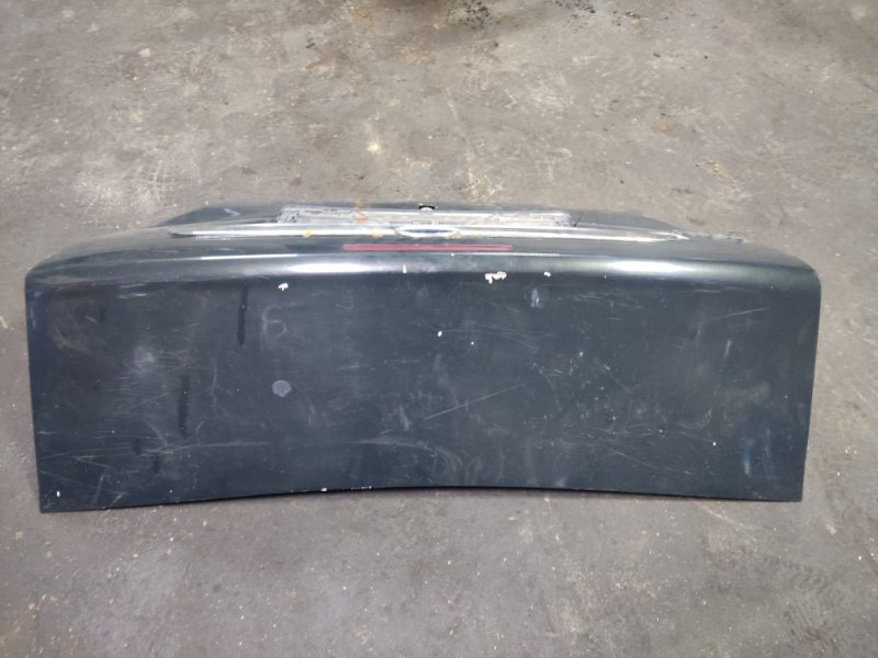 Крышка багажника Ford Focus 2005 1
