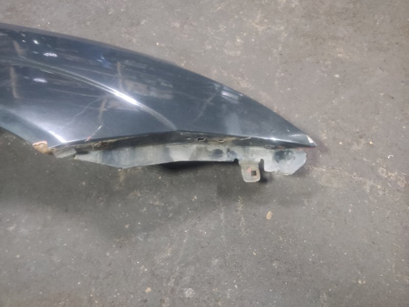 Крыло переднее правое Ford Focus 2005 1