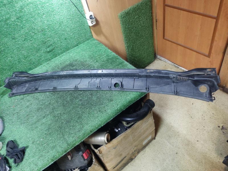 Планка под лобовое стекло Geely Emgrand EC7 2013 FE-1