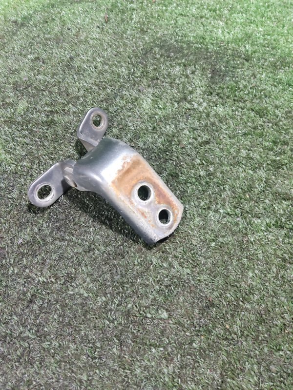 Петля двери Geely Emgrand EC7 2013 FE-1