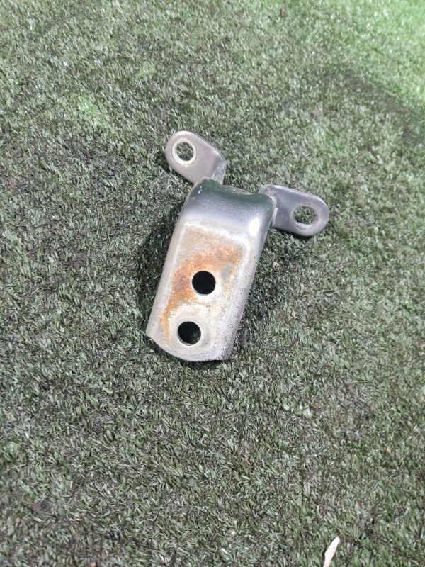 Петля двери Geely Emgrand EC7 2013 FE-1