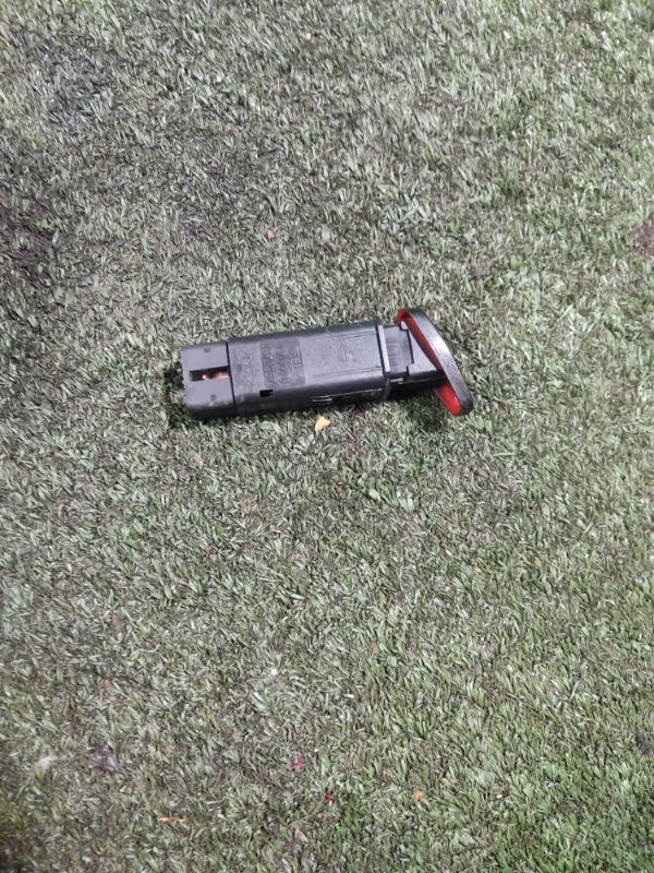 Кнопка аварийки Geely Emgrand EC7 2013 FE-1