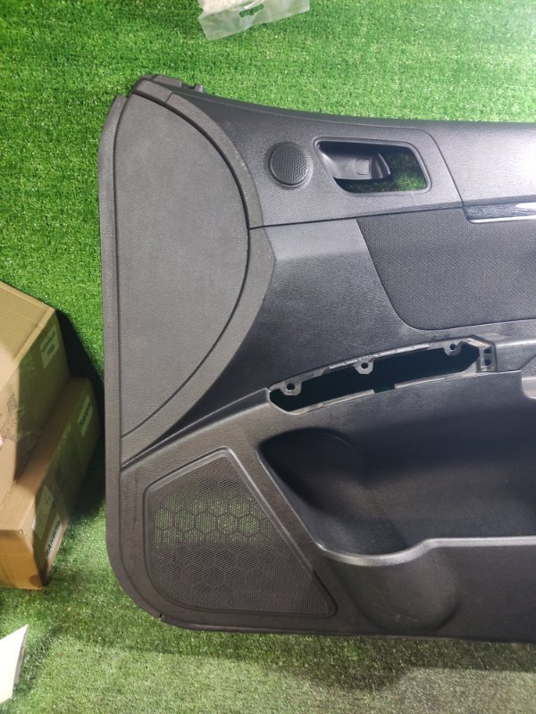 Обшивка двери Geely Emgrand EC7 2013 FE-1