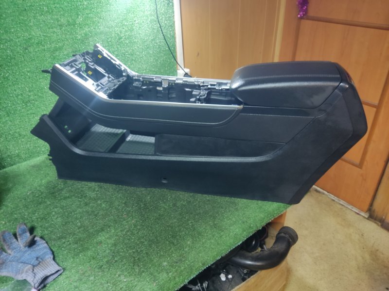 Консоль центральная Chery Tiggo 2023 7 Pro Max