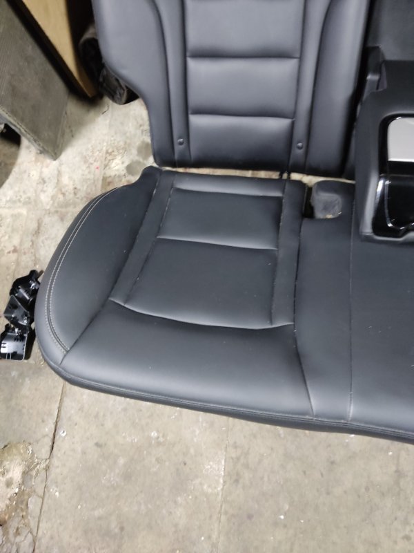 Задние сидения Geely Atlas 2018 NL-3