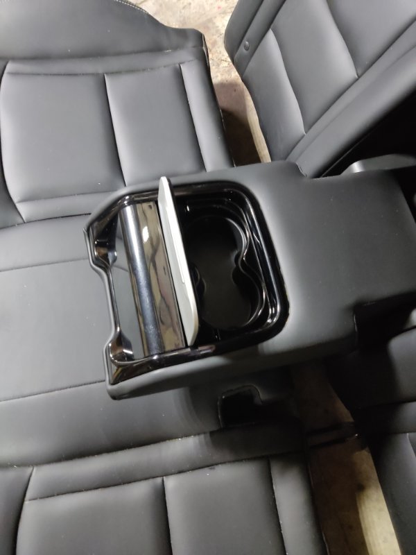 Задние сидения Geely Atlas 2018 NL-3