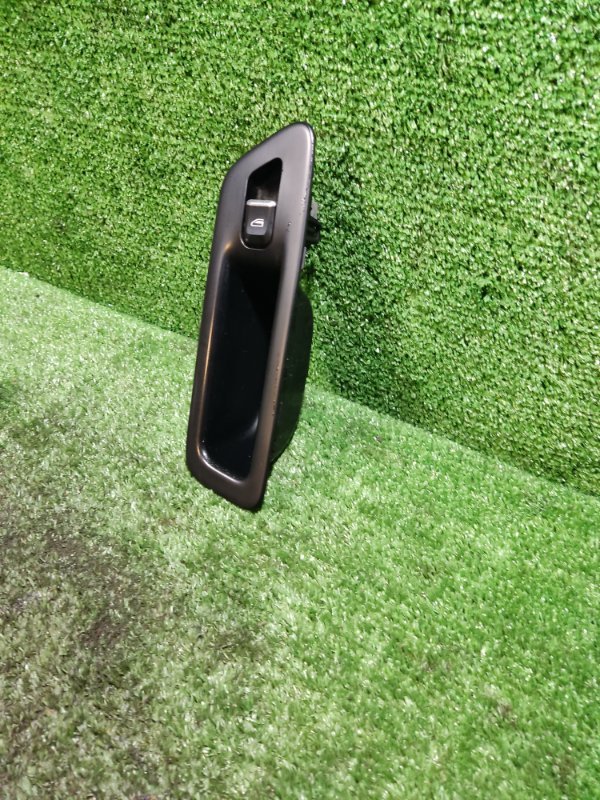 Кнопка стеклоподъемника Geely Atlas 2018 NL-3
