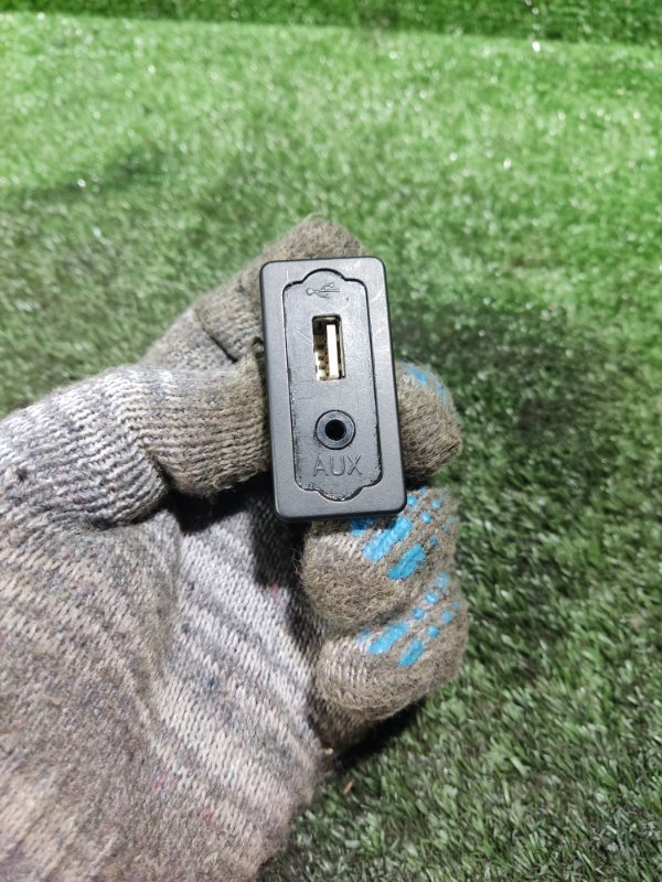 USB Разъем Geely Atlas 2018 NL-3