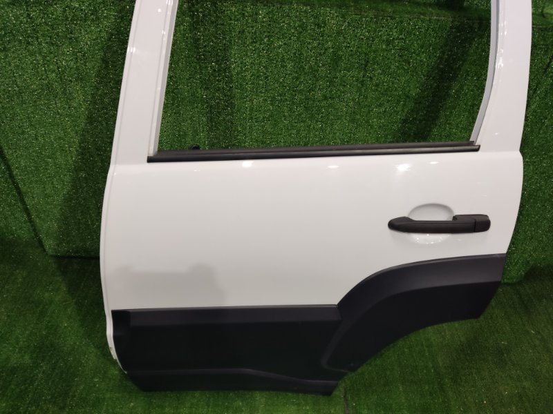 Дверь задняя левая LADA Niva 2023 Travel