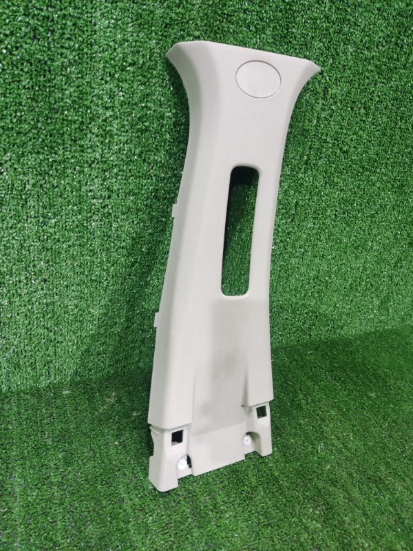 Обшивка центральной стойки HAVAL F7X 2022